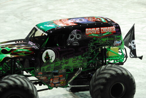 grave digger 2041619592 o