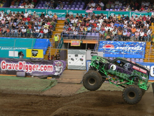 monster jam 184 2745383530 l