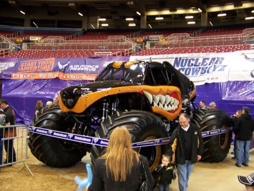 monster jam 021 12273141993 l
