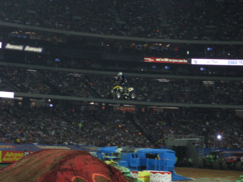 4 wheeler half time show 3186120301 l
