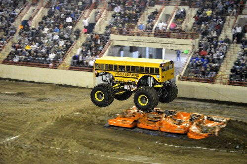 monster truck 128 8545513744 l