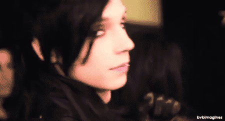 JUFhlA.gif