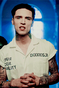 JcHHDQ.gif