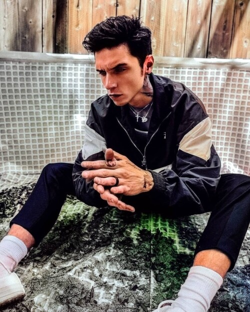 andyb color 187773699 1193008551144059 7761334128838898627 n
