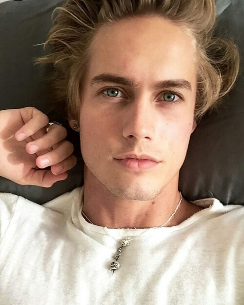 neelsxvisser 153384811620339271603478842237705151578112n (1)