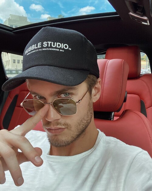 neels 89601316 188338579273777 3706461818157048031 n