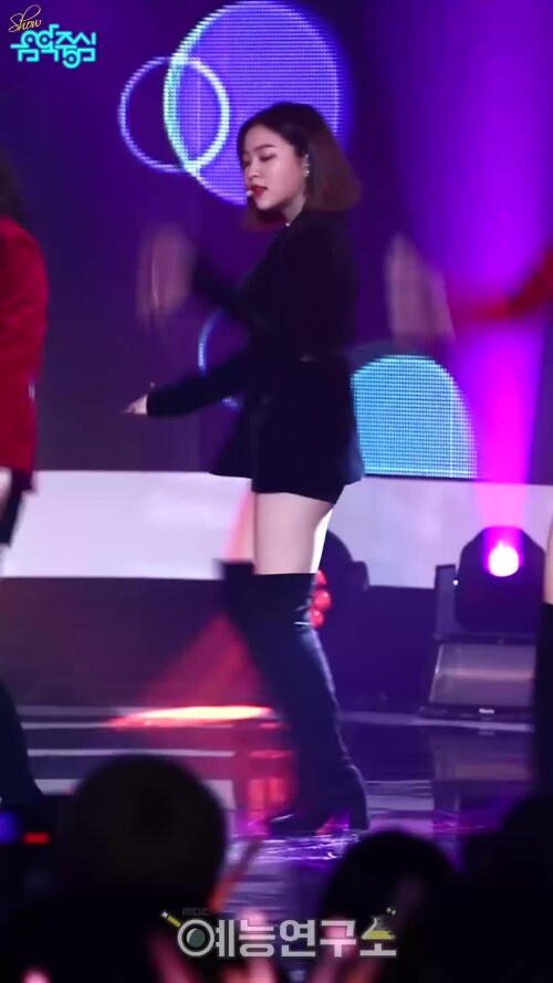 NFgqDz.webm