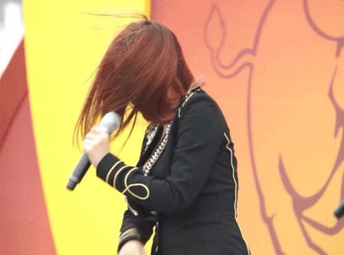 NfG7Om.webm