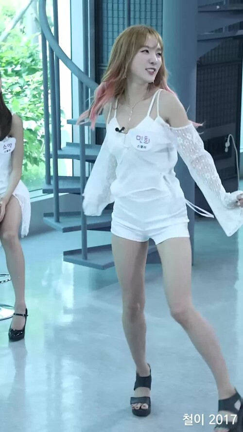 NfwUSb.webm