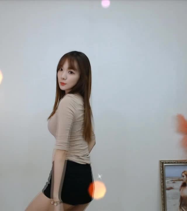 NfyiV5.webm