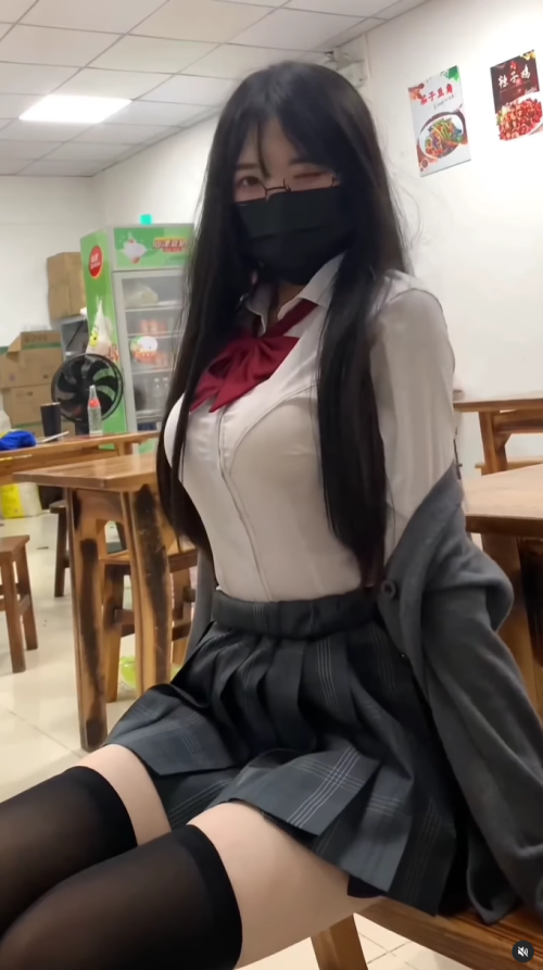 NjtVD7.png