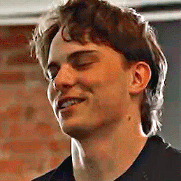 PB0hJH.gif