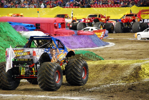 monsterjamtampa 0239 5472841352 o