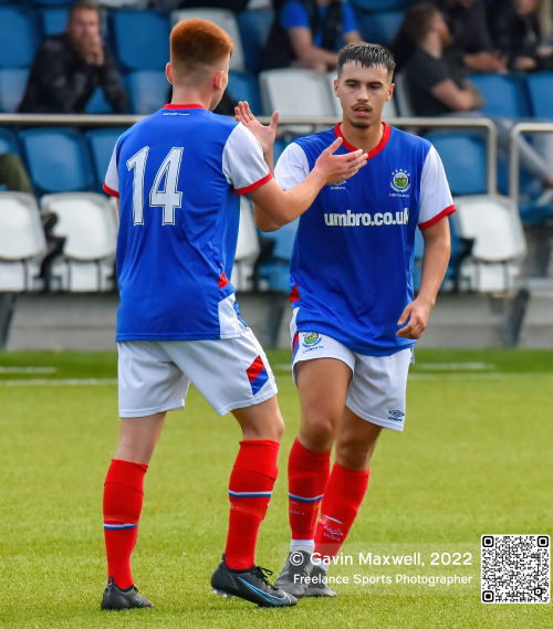 Linfield Swifts Vs Newry City Reserves 01