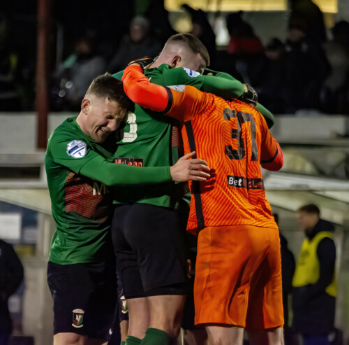 Glentoran Vs Linfield - Lensdump