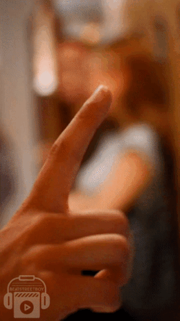 kmMAvZ.gif
