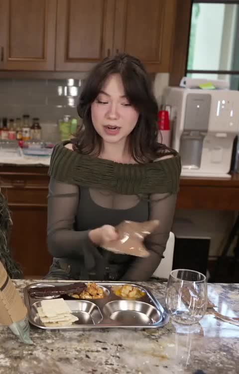 uUvylm.mp4