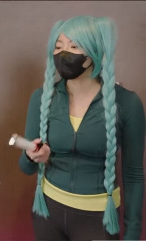 wTBZBH.jpg